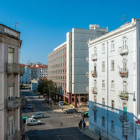 Grosszuegige Fuer 17 Personen In * Lisboa